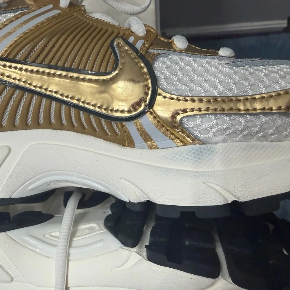 Nike Vomero 5 Sneakers - Picture 6 of 15